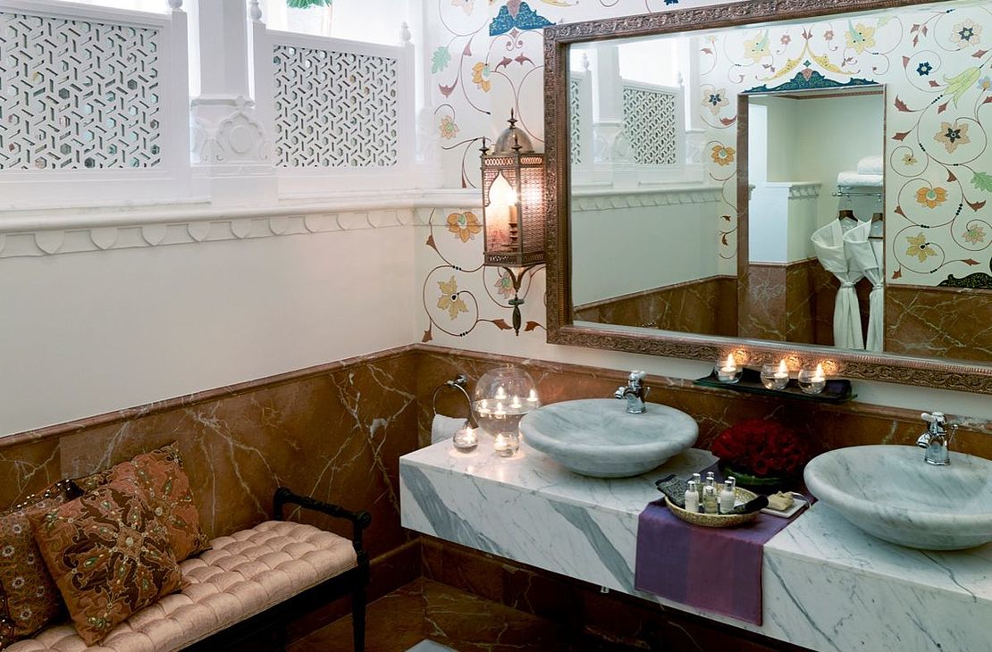 Taj Rambagh Palace - Bathroom - India